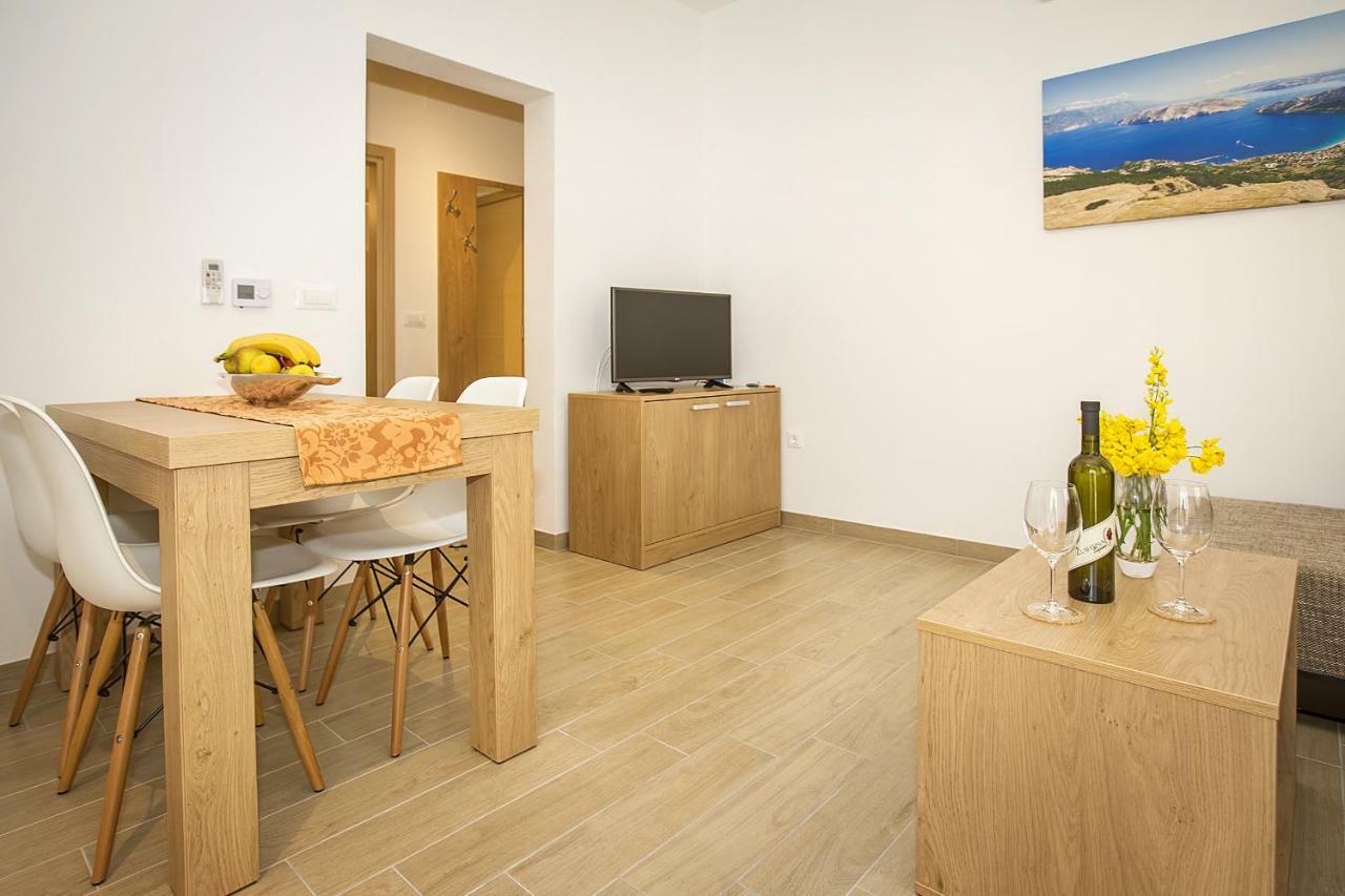 Residence Mediterraneo II Baska  Exterior photo