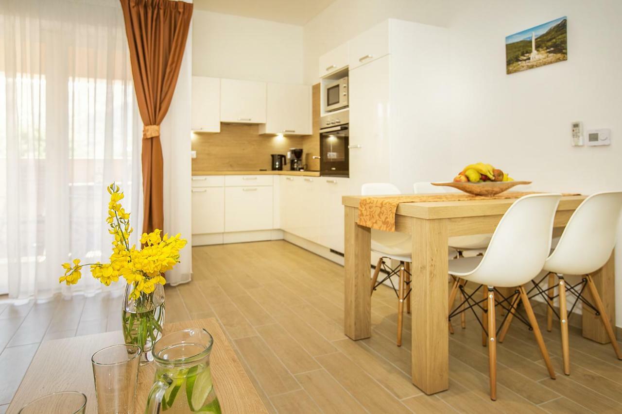 Residence Mediterraneo II Baska  Exterior photo